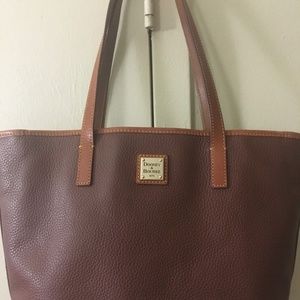 DOONEY AND BOURKE HANDBAG/TOTE